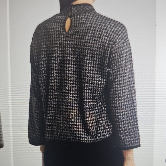 NWT MAX STUDIO Houndstooth Funnel Neck Long Sleeved Top 3 Sizes - Picture 14 of 16